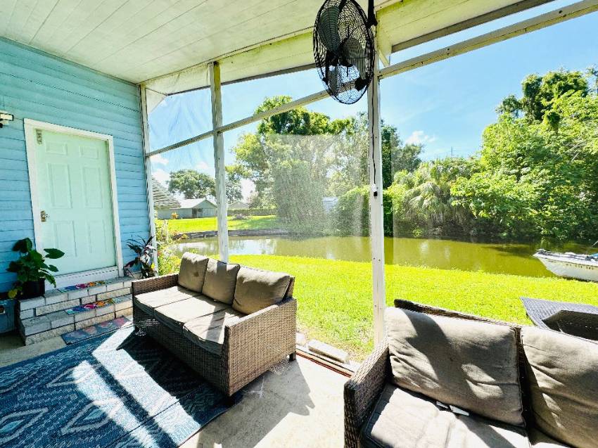 16 Henry Drive a Winter Haven, FL Mobile or Manufactured Home for Sale